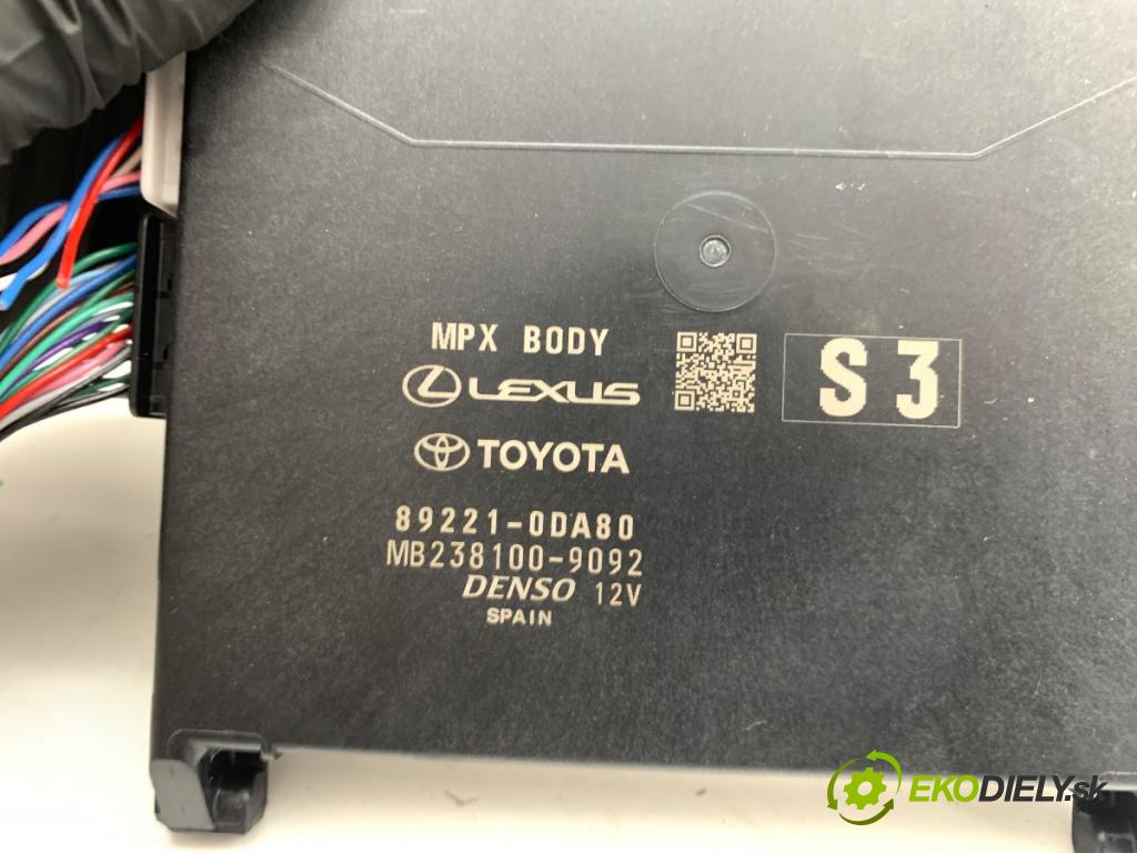 TOYOTA YARIS IV SUV 2024 68 kW 1.5 Hybrid (MXPJ10) 1490 Modul Riadiaca jednotka MPX: 89221-0DA80