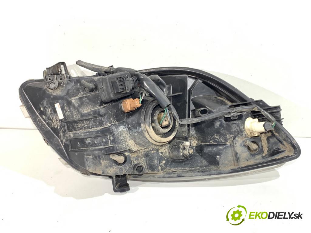 TOYOTA YARIS II liftback 2007 98 kW 1.8 VVTi (ZSP90_) 1798 světlomet levý přední část
