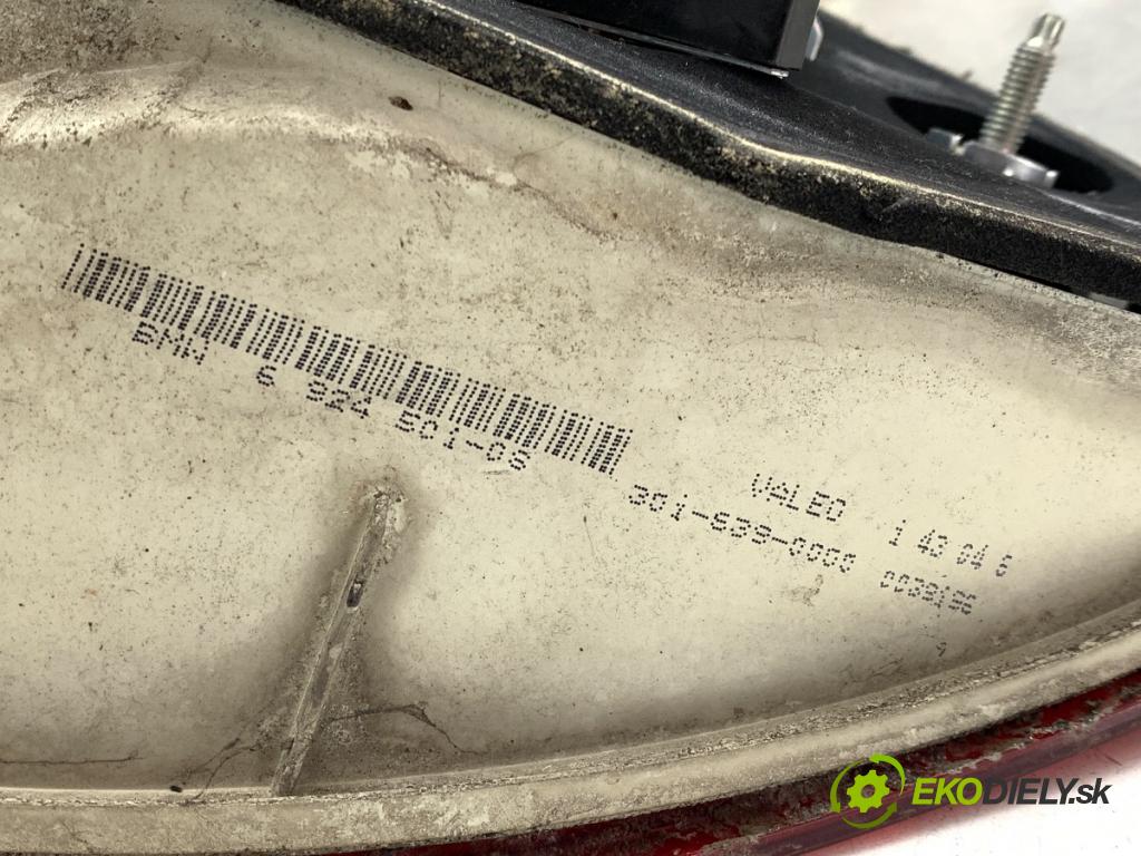 BMW E87 liftback 2004 120 kW 120 d 1995 Svetlo ľavy zad 6924501