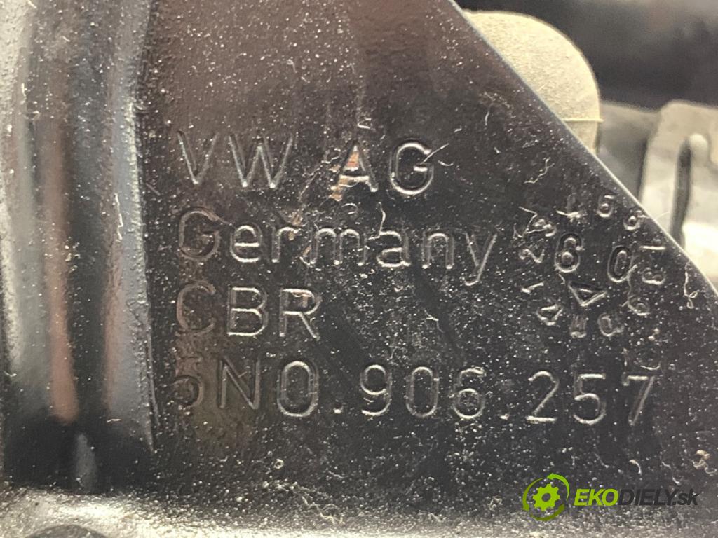 VW TIGUAN SUV 2010 103 kW 2.0 TDI 1968 Pumpa paliva vonkajšia 5N0127023H (Palivové čerpadlo)