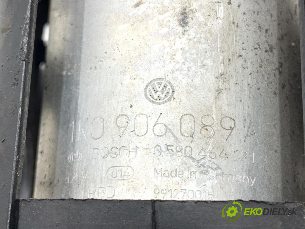 VW TIGUAN SUV 2010 103 kW 2.0 TDI 1968 Pumpa paliva vonkajšia 5N0127023H (Palivové čerpadlo)