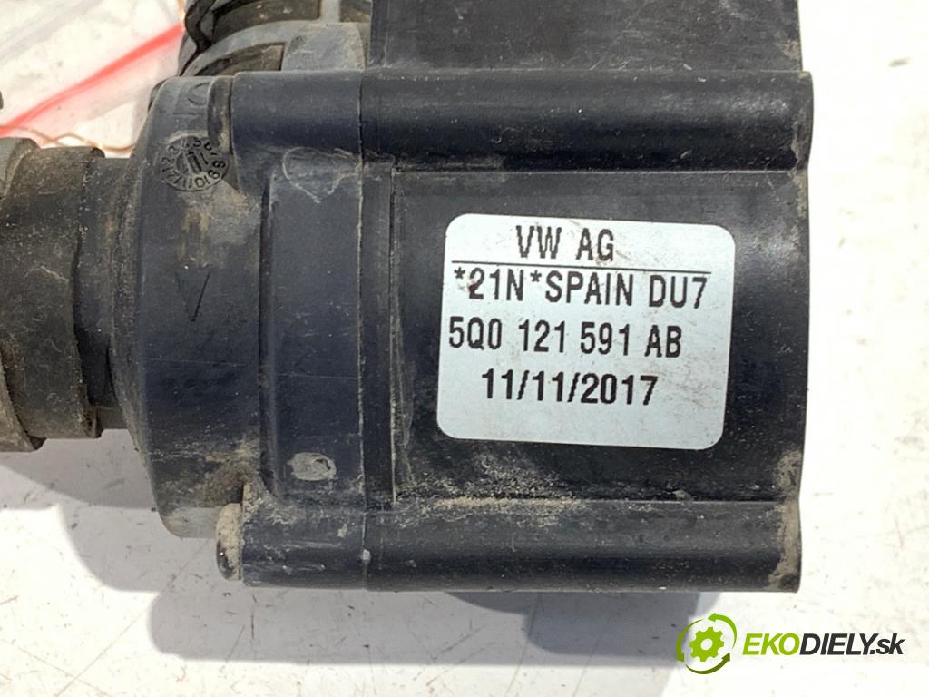 AUDI Q3 I SUV 2017 110 kW 2.0 TDI 1968 DALŠÍ: Pumpa vody 5Q0121591AB (Vodná pumpa)