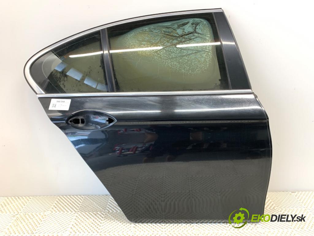 BMW F10 sedan 2014 190 kW 530 d xDrive 2993 Dvere pravy zad 