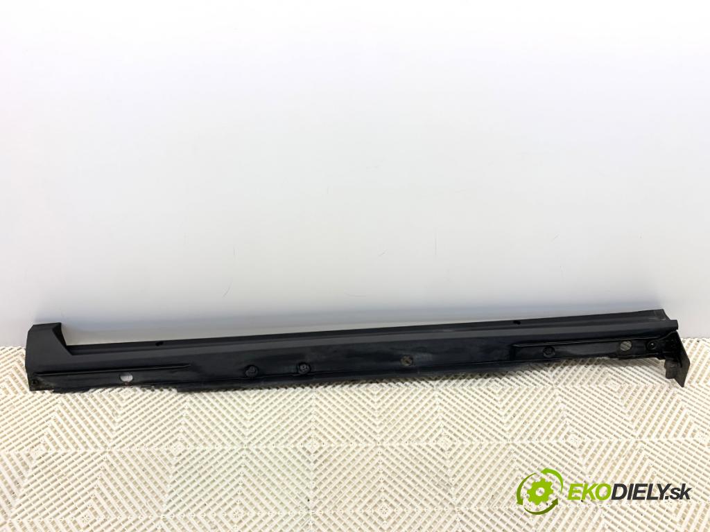 TOYOTA YARIS IV SUV 2024 68 kW 1.5 Hybrid (MXPJ10) 1490 Lišta prahová ľavy 75852-52120