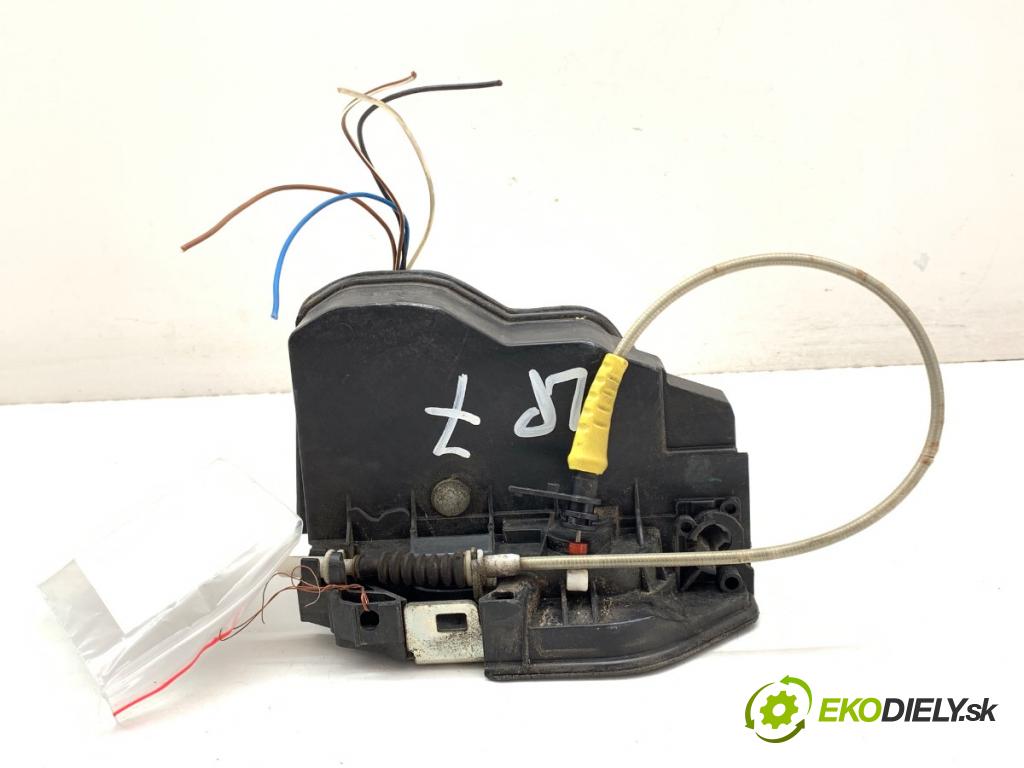BMW E87 liftback 2004 120 kW 120 d 1995 zámok Dvere ľavy predný 7154623