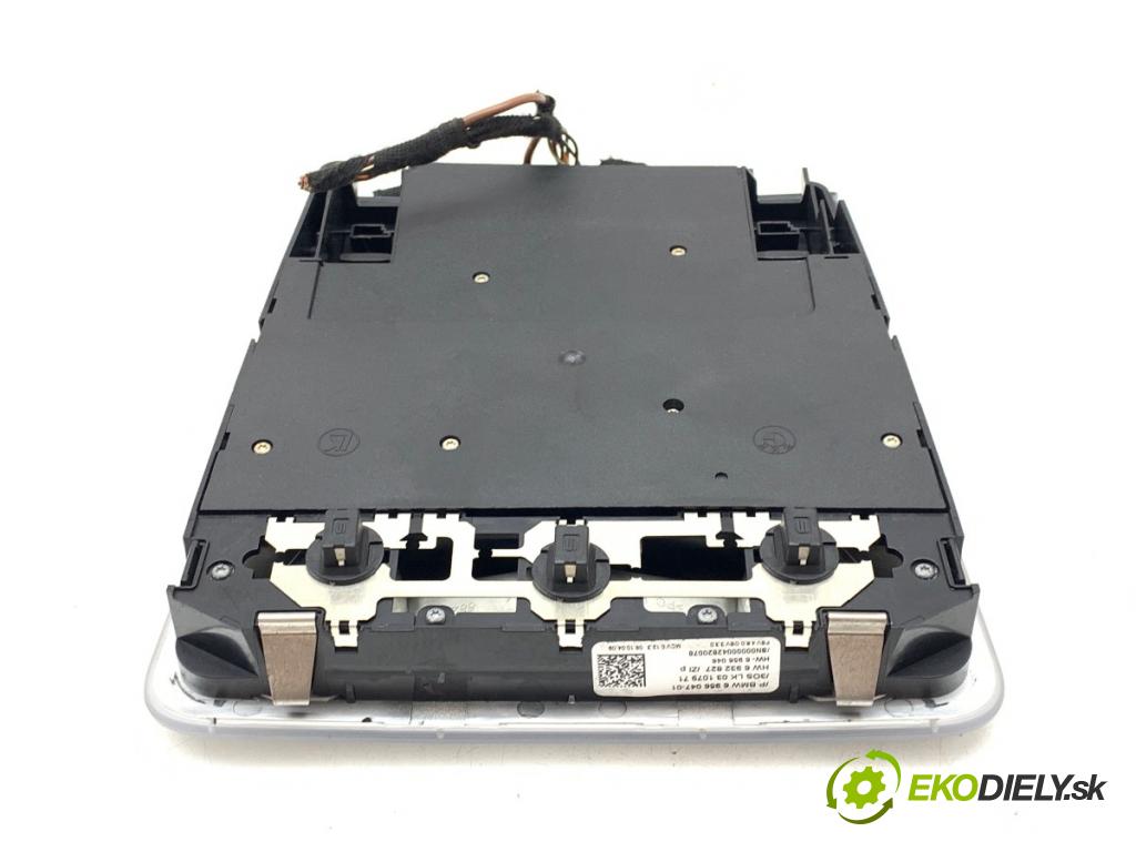 BMW E87 liftback 2004 120 kW 120 d 1995 světlo stropní 6956047