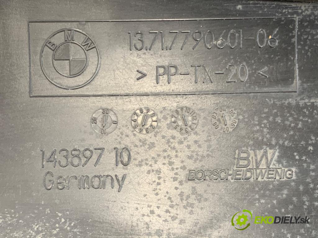 BMW E87 liftback 2004 120 kW 120 d 1995 Rúra prívod vzduchu 7790601