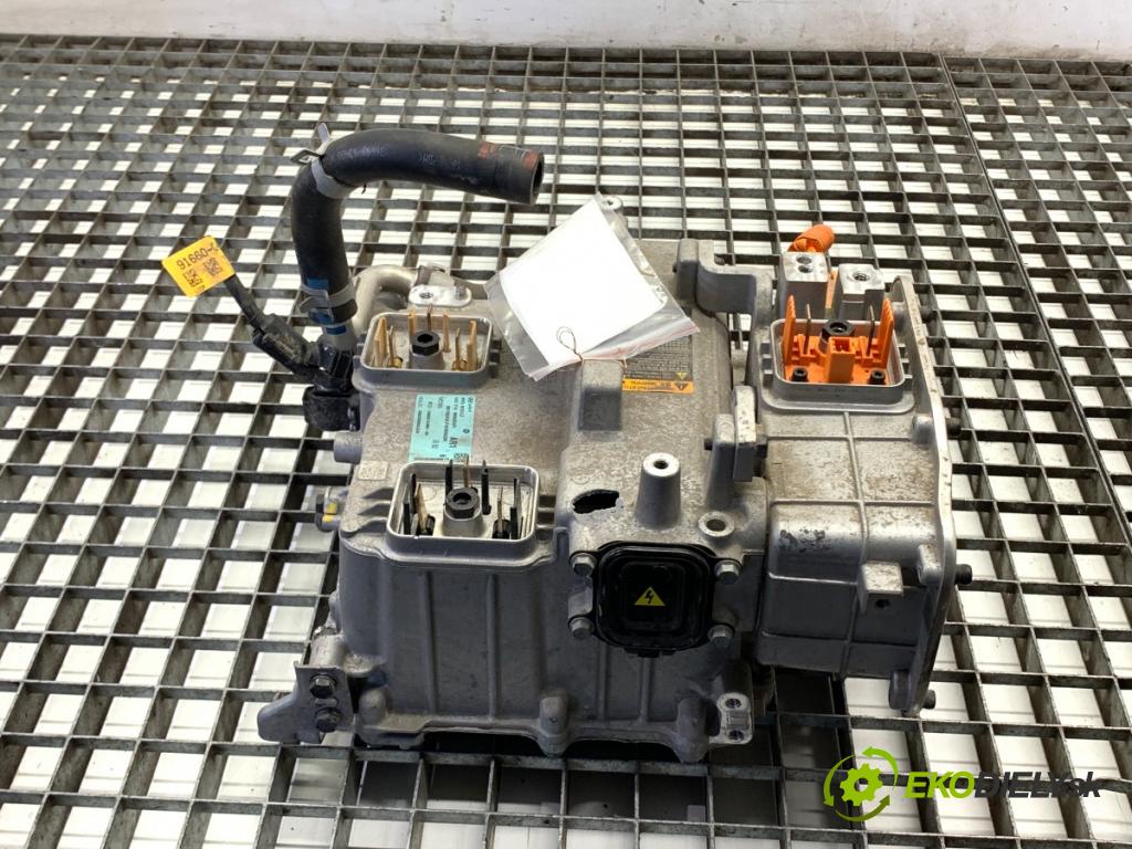 KIA SPORTAGE V SUV 2022 169 kW 1.6 T-GDi Hybrid AWD 1598 NAPÄTIA: 366153DAG0