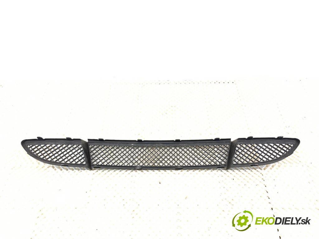 BMW E87 liftback 2004 120 kW 120 d 1995 mří nárazníka přední část  (Přední mřížka (maska chladiče))