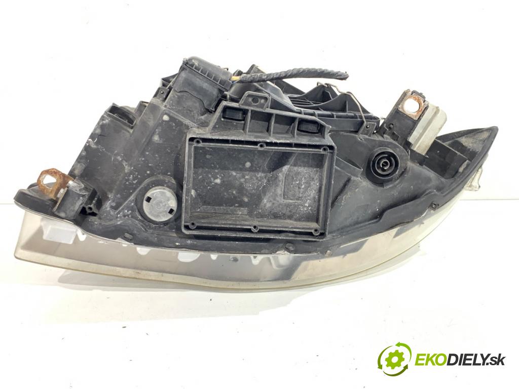 BMW E87 liftback 2004 120 kW 120 d 1995 Svetlomet pravy predný 6924486