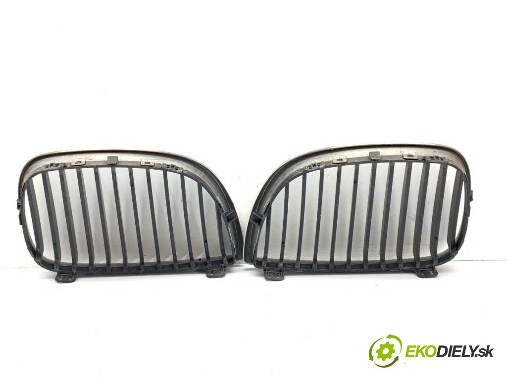 BMW E87 liftback 2004 120 kW 120 d 1995 mřížka maska  (Přední mřížka (maska chladiče))