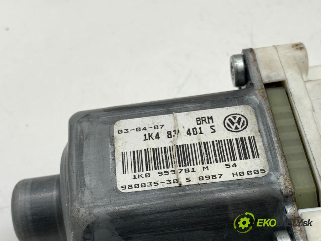 VW GOLF V liftback 2007 103 kW 1.4 TSI 1390 Motor sťahovania okna ľavy predný 1K4837401S