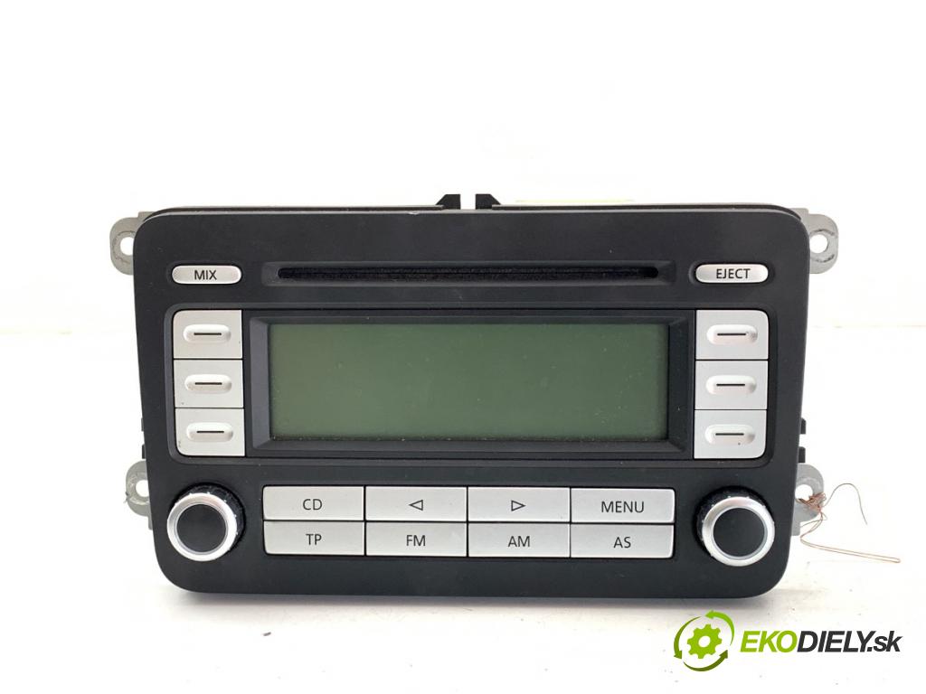 VW GOLF V liftback 2007 103 kW 1.4 TSI 1390 RADIO 1K0035786T (Audio zařízení)