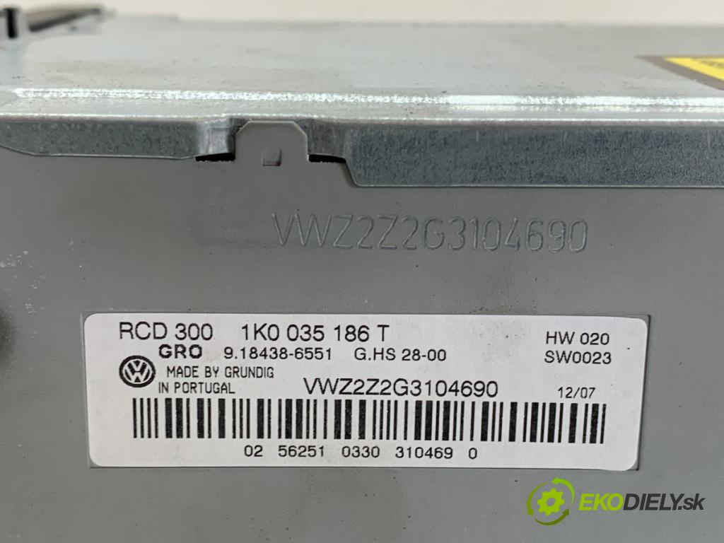 VW GOLF V liftback 2007 103 kW 1.4 TSI 1390 RADIO 1K0035786T (Audio zariadenie)