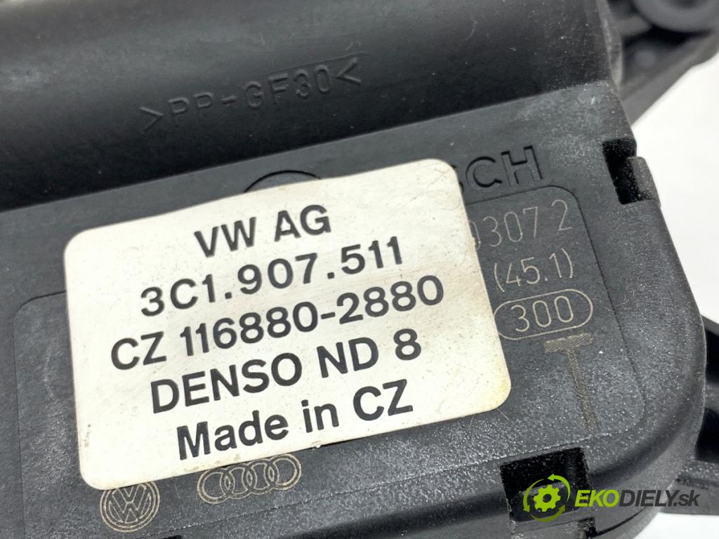 VW GOLF V liftback 2007 103 kW 1.4 TSI 1390 Motor kúrenia 3C1907511
