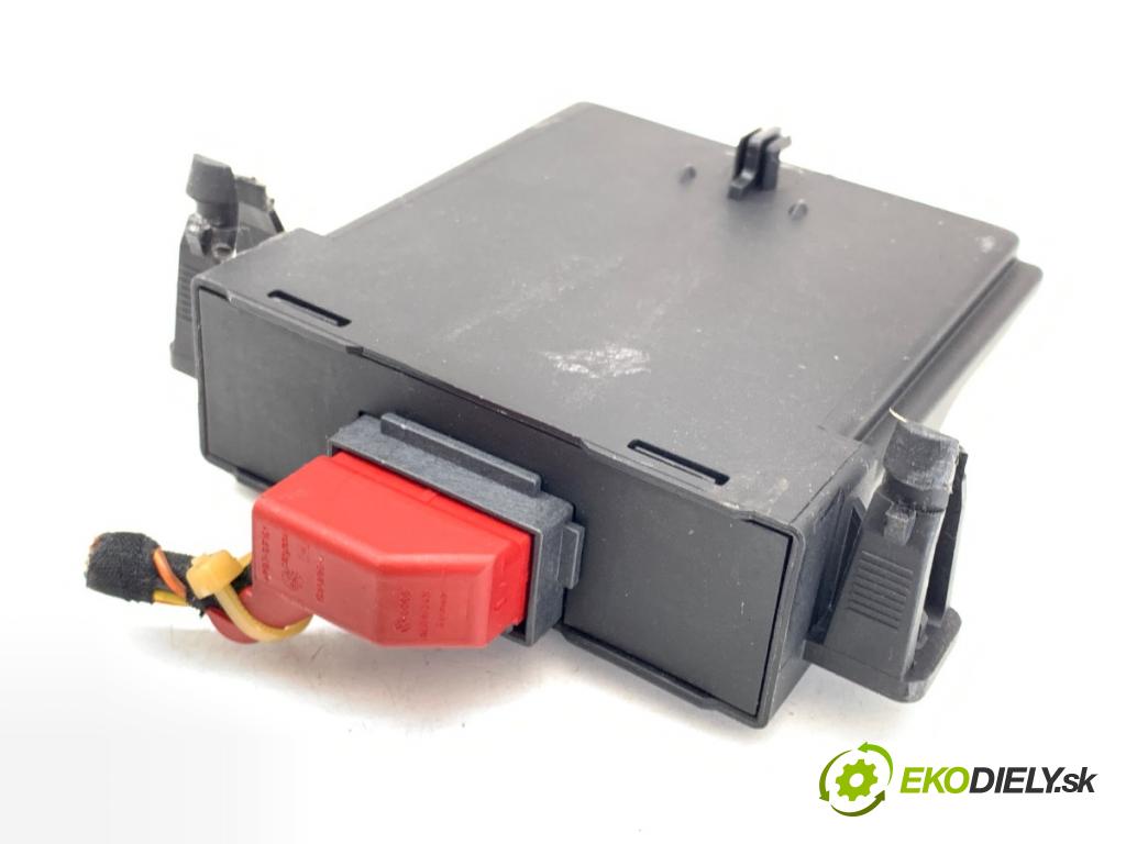VW GOLF V liftback 2007 103 kW 1.4 TSI 1390 modul GATEWAY 1K0907530K
