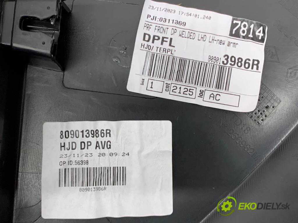 DACIA DUSTER SUV 2023 96 kW 1.3 TCe 130 (HMMF) 1332 čalúnenie Dvere ľavy predný