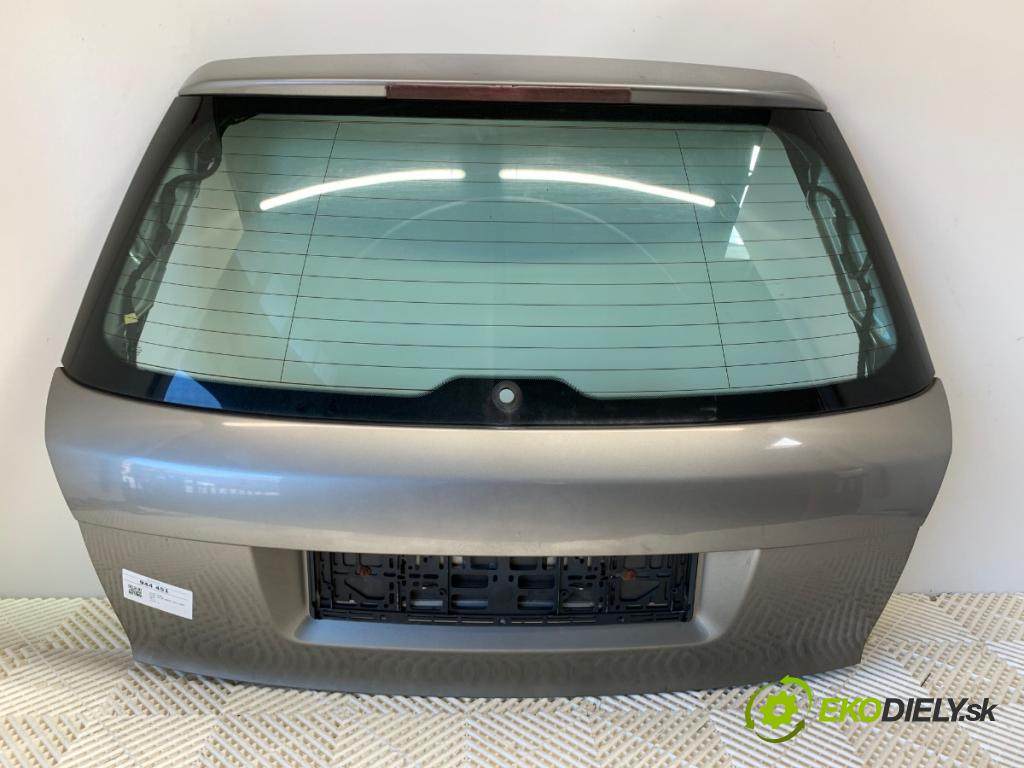 AUDI A4 B6 Kombi 2003 96 kW 2.0 1984 kapota zadní část 