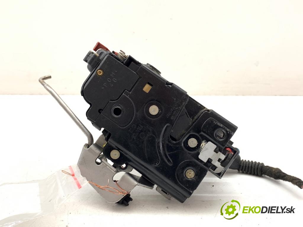 AUDI A4 B6 Kombi 2003 96 kW 2.0 1984 zámok Dvere ľavy zad 8E0839015C