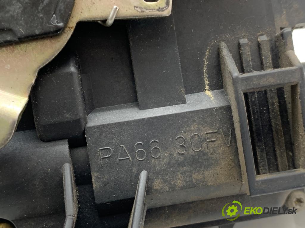 AUDI A4 B6 Kombi 2003 96 kW 2.0 1984 zámok Dvere pravy predný 8E1837016C