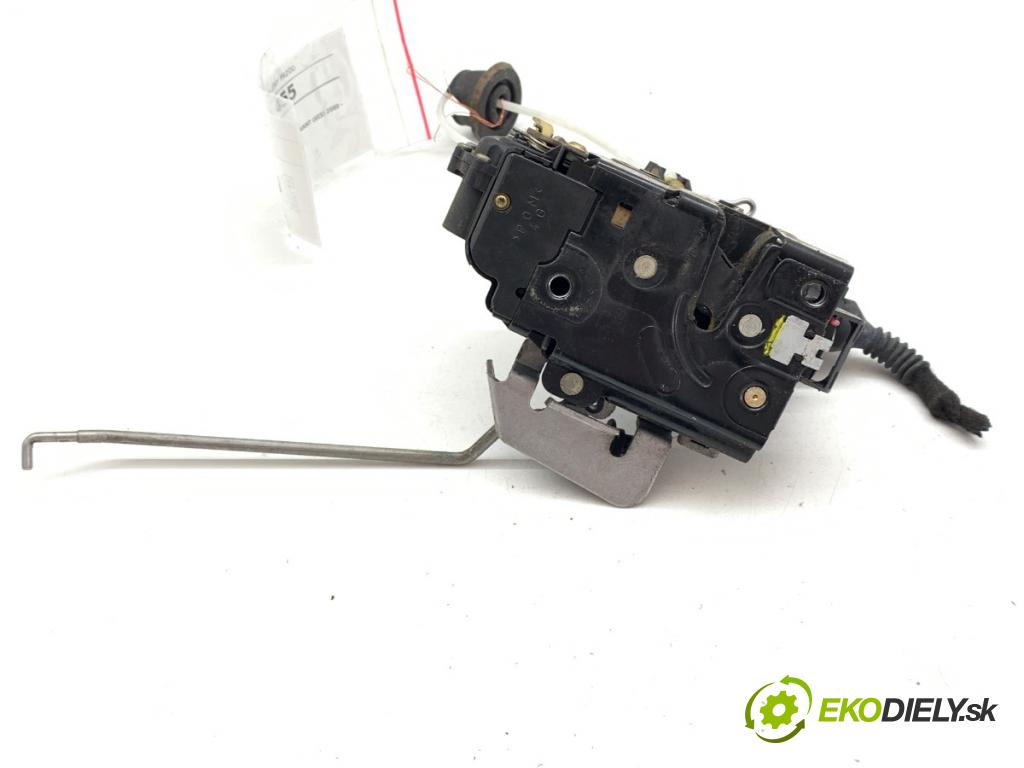 AUDI A4 B6 Kombi 2003 96 kW 2.0 1984 zámok Dvere ľavy predný 4B1837015G