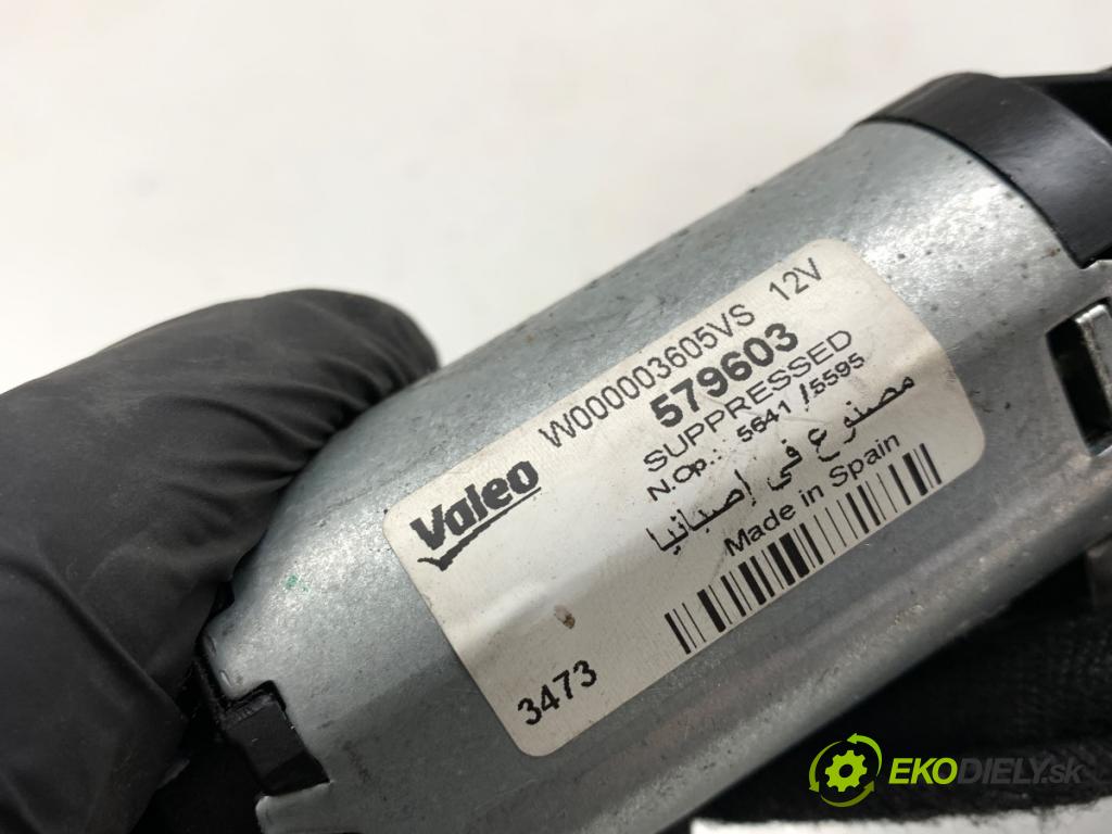AUDI A4 B6 Kombi 2003 96 kW 2.0 1984 Motor stieračov zad W000003605
