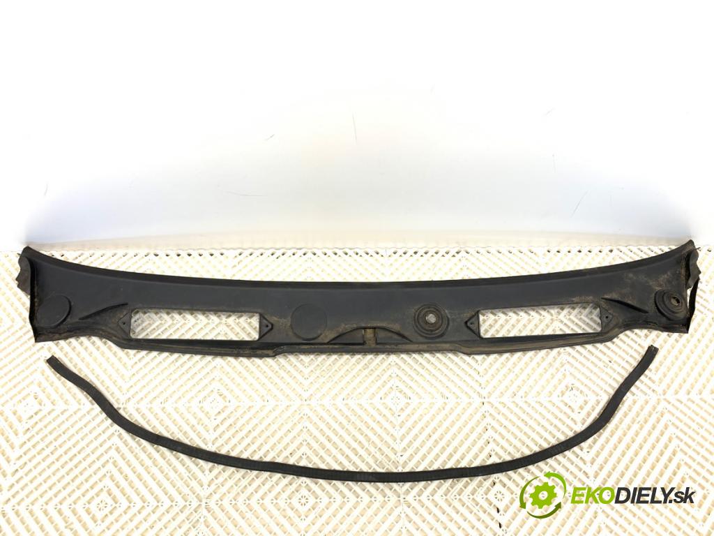 BMW E87 liftback 2004 120 kW 120 d 1995 torpédo plast pod čelní okno 6925015 (Plast pod čelním sklem)