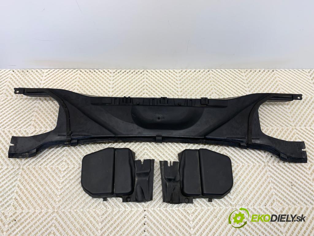 BMW E87 liftback 2004 120 kW 120 d 1995 torpédo plast pod čelní okno 6925015 (Plast pod čelním sklem)