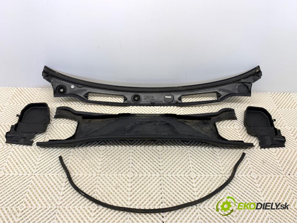 BMW E87 liftback 2004 120 kW 120 d 1995 torpédo plast pod čelní okno 6925015 (Plast pod čelním sklem)