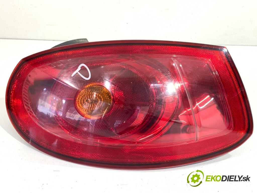 FIAT BRAVO II liftback 2009 88 kW 1.6 D Multijet (198AXL1B) 1598 Svetlo pravy zad 