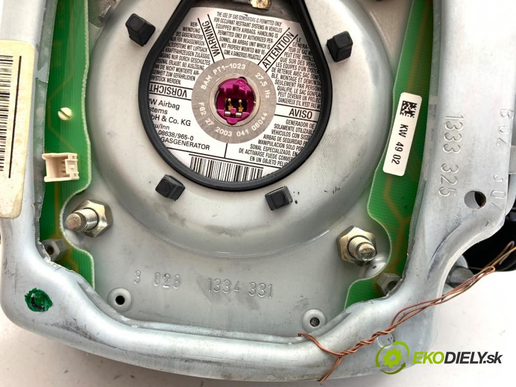 AUDI A4 B6 Kombi 2003 96 kW 2.0 1984 AirBag volantu 8E0880201AA (Airbag)