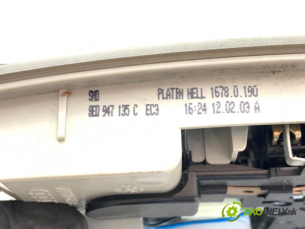 AUDI A4 B6 Kombi 2003 96 kW 2.0 1984 Svetlo stropné 8E0947135C
