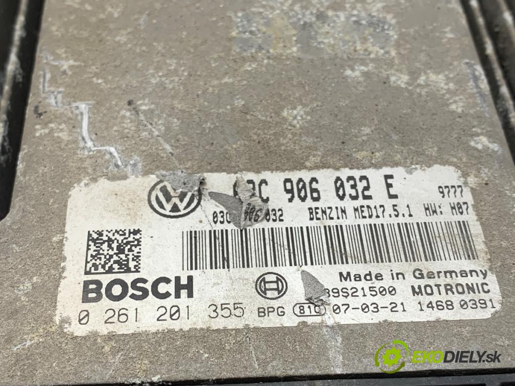 VW GOLF V liftback 2007 103 kW 1.4 TSI 1390 riadiaca jednotka Motor 03C906032E (Riadiaca jednotka)