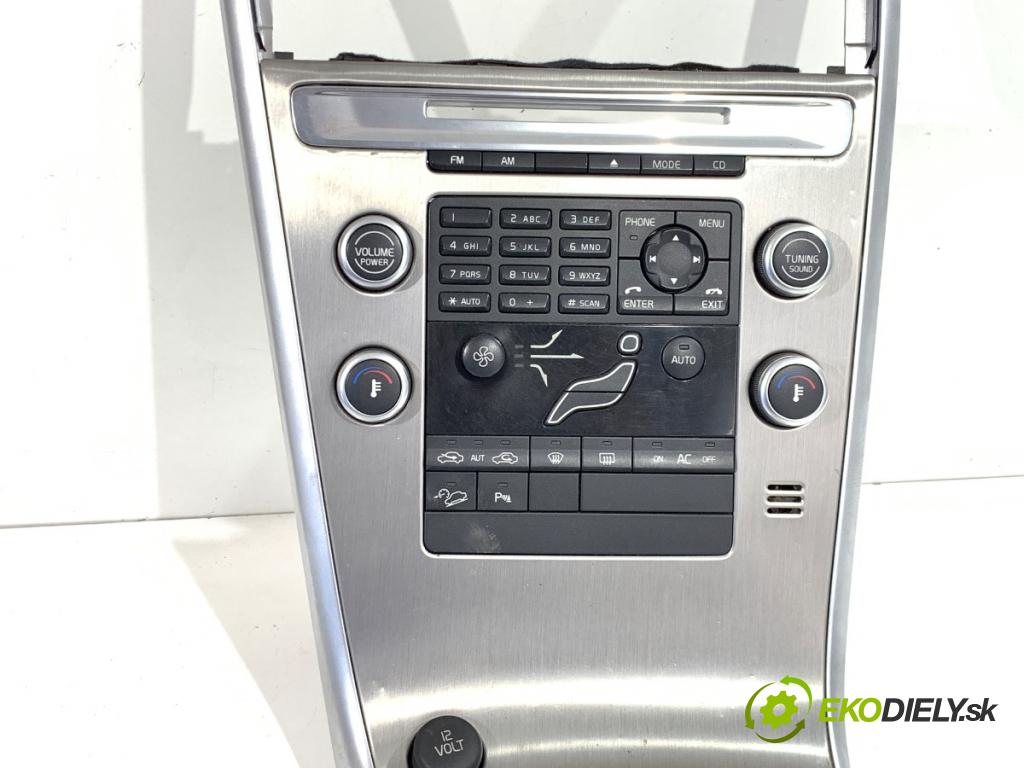 VOLVO XC60 I SUV 2009 136 kW D5 AWD 2400 Panel ovládaní topení kryt 30782905