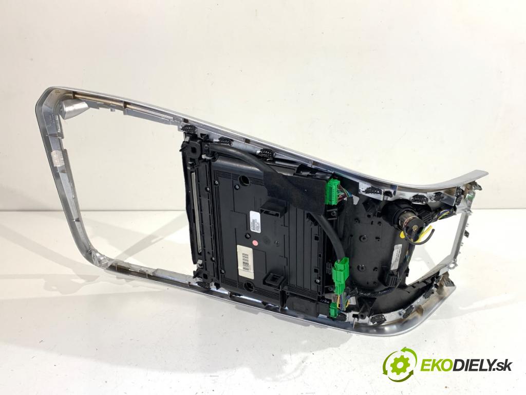 VOLVO XC60 I SUV 2009 136 kW D5 AWD 2400 Panel ovládaní topení kryt 30782905
