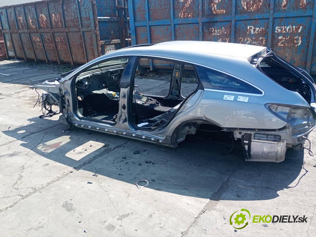 MERCEDES-BENZ W218 Kombi 2013 195 kW CLS 350 CDI / d 4-matic (218.993) 2987 KAROSERIA ČTVRŤÁK blatník práh střecha PODŁUŻNICA 