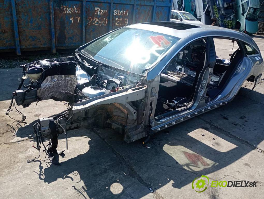 MERCEDES-BENZ W218 Kombi 2013 195 kW CLS 350 CDI / d 4-matic (218.993) 2987 KAROSERIA ČTVRŤÁK blatník práh střecha PODŁUŻNICA