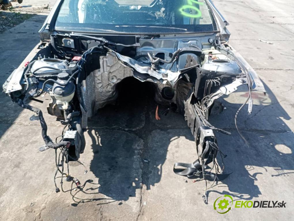 MERCEDES-BENZ W218 Kombi 2013 195 kW CLS 350 CDI / d 4-matic (218.993) 2987 KAROSERIA ČTVRŤÁK blatník práh střecha PODŁUŻNICA