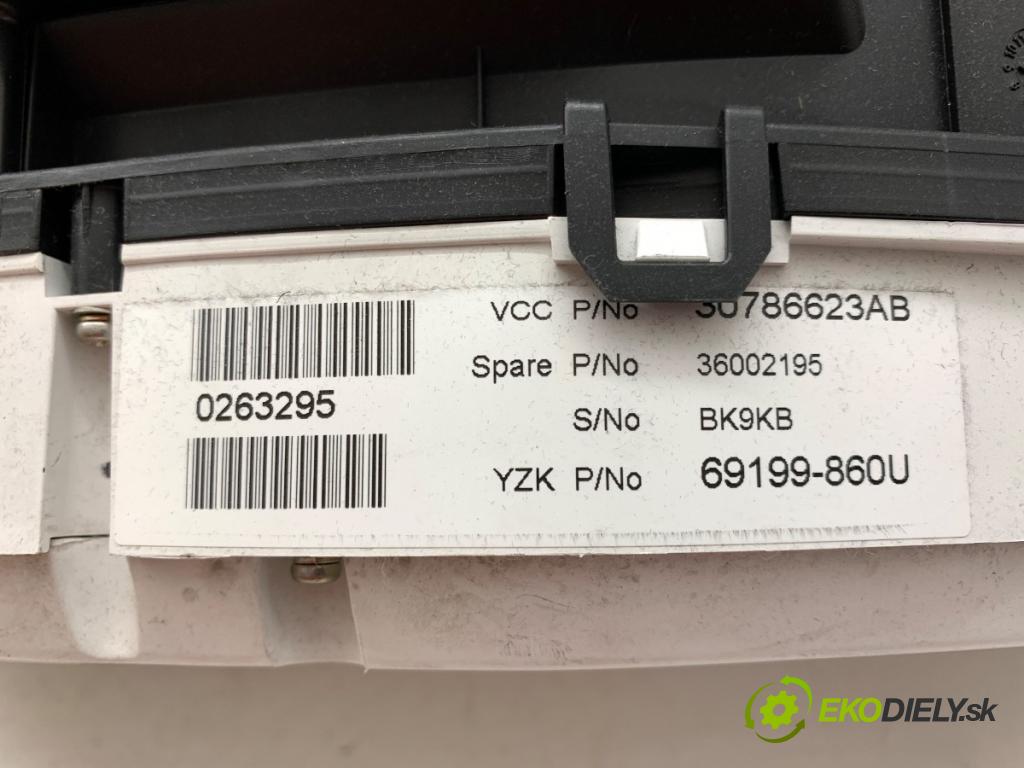 VOLVO XC60 I SUV 2009 136 kW D5 AWD 2400 prístrojovka 30786623AB (Přístrojová deska)