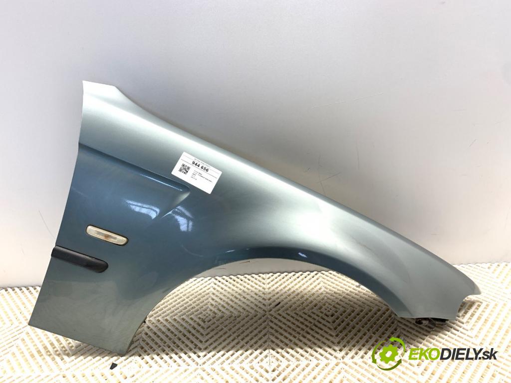 BMW E46 liftback 2003 85 kW 316 ti 1596 blatník pravý přední část 