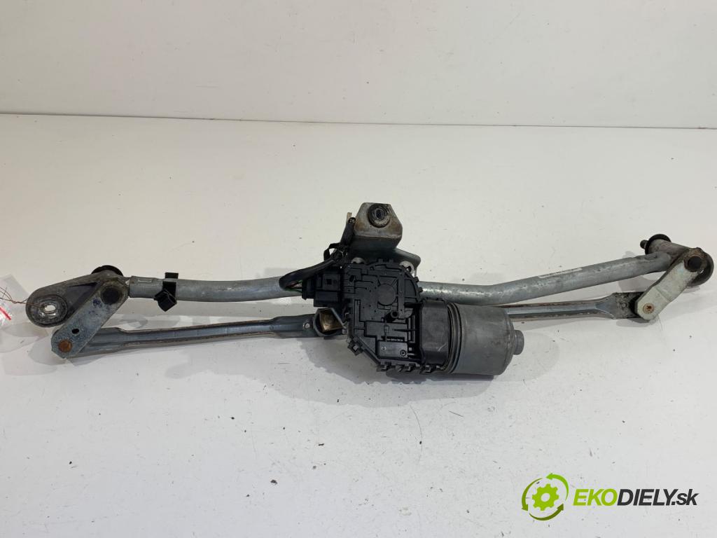 AUDI A4 B6 Kombi 2003 96 kW 2.0 1984 Mechanizmus stieračov predný 8E1955603D (Motorček stieračov predný)