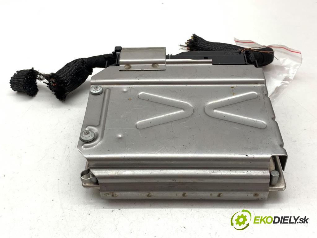 AUDI A4 B6 Kombi 2003 96 kW 2.0 1984 riadiaca jednotka Motor 8E0907411 (Riadiaca jednotka)