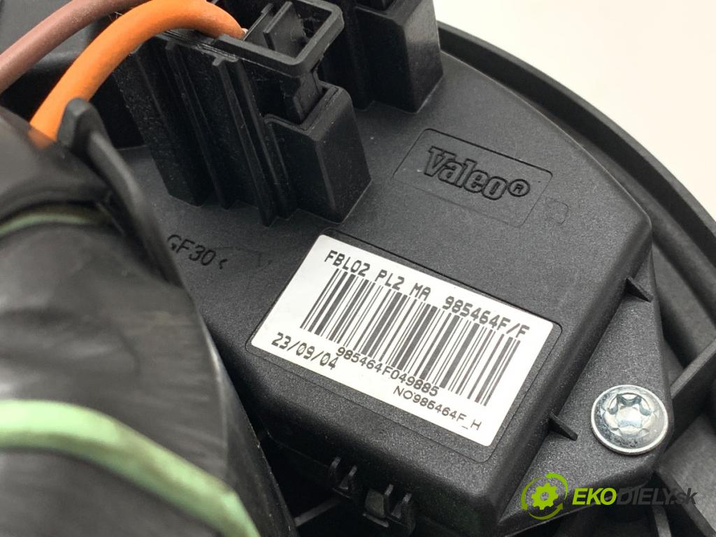 BMW E87 liftback 2004 120 kW 120 d 1995 topení 6933663