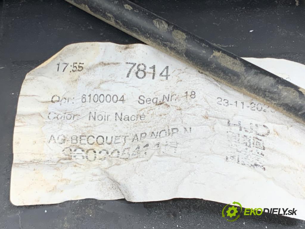 DACIA DUSTER SUV 2023 96 kW 1.3 TCe 130 (HMMF) 1332 Spoiler zadní část 960309055R