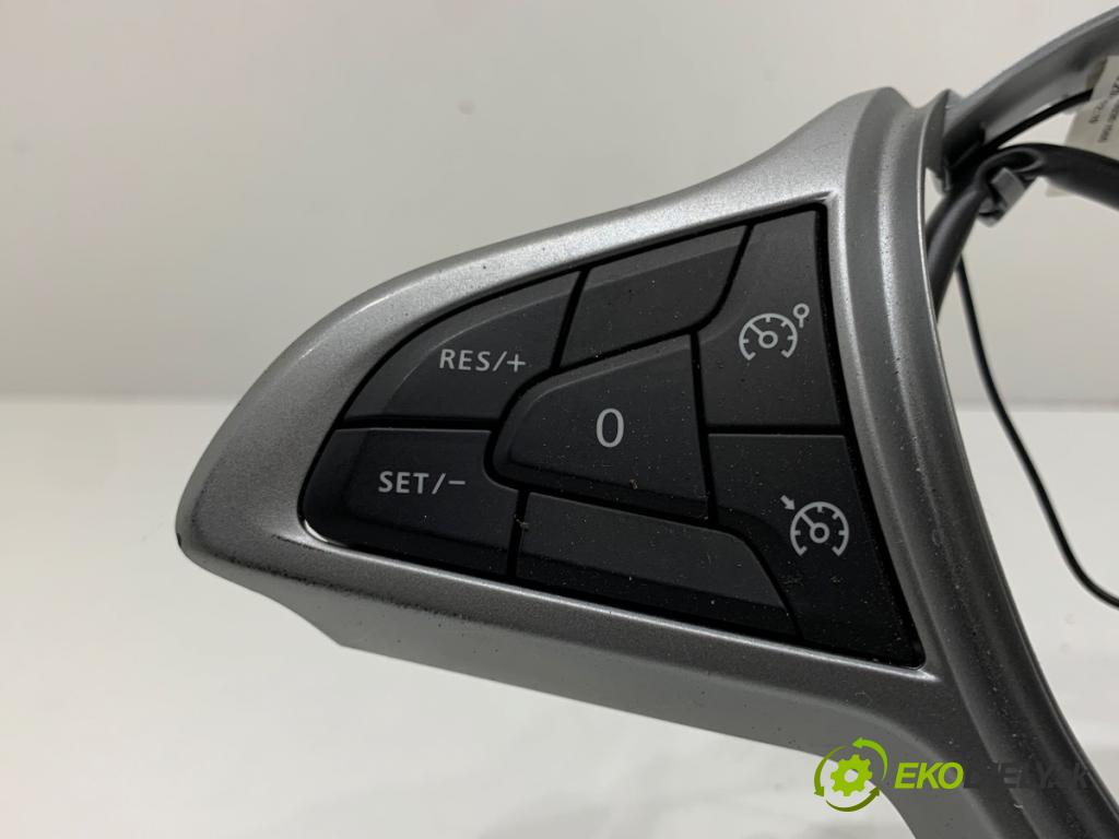 DACIA DUSTER SUV 2023 96 kW 1.3 TCe 130 (HMMF) 1332 SPÍNAČE: volantu 484001375R