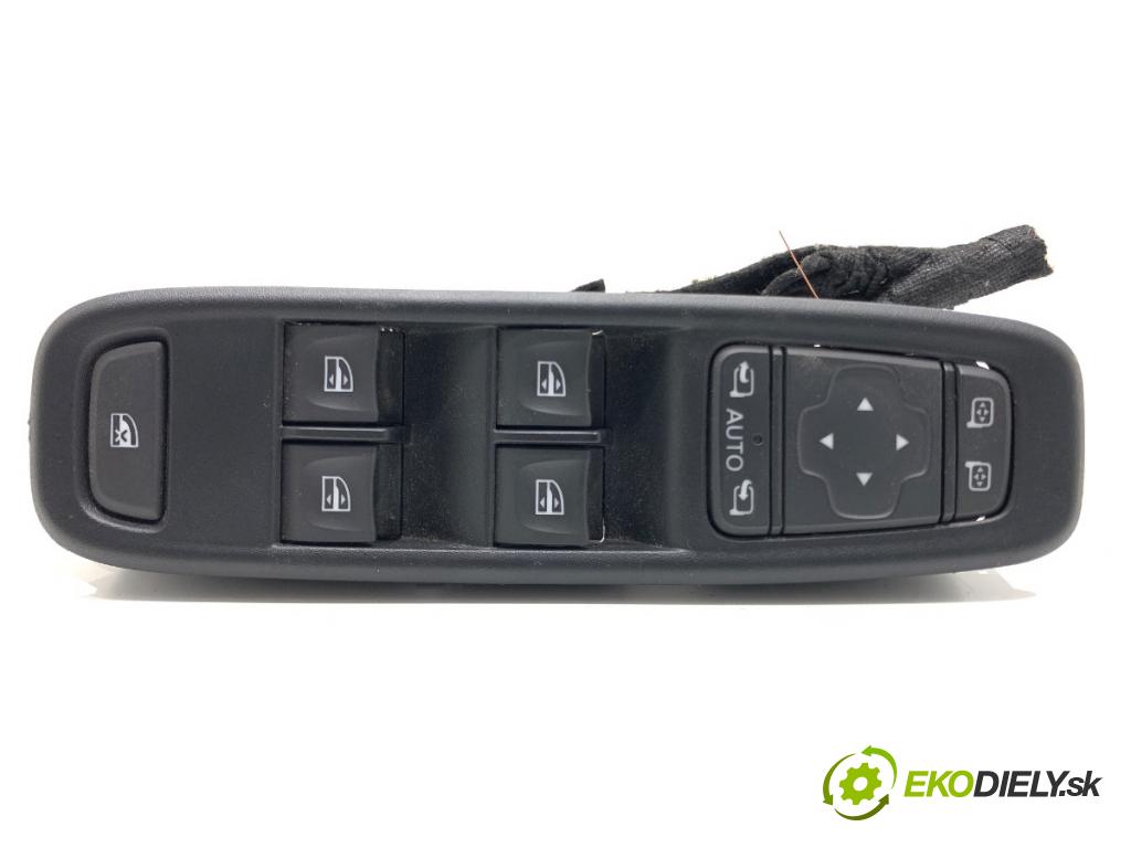 DACIA DUSTER SUV 2023 96 kW 1.3 TCe 130 (HMMF) 1332 přepínač oken 809617787R (Páčky pod volantem)