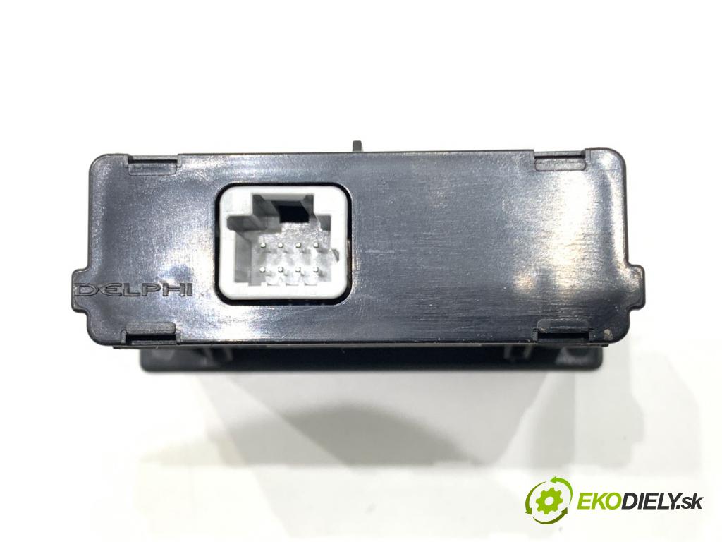 DACIA DUSTER SUV 2023 96 kW 1.3 TCe 130 (HMMF) 1332 HNÍZDO: USB 280230033R