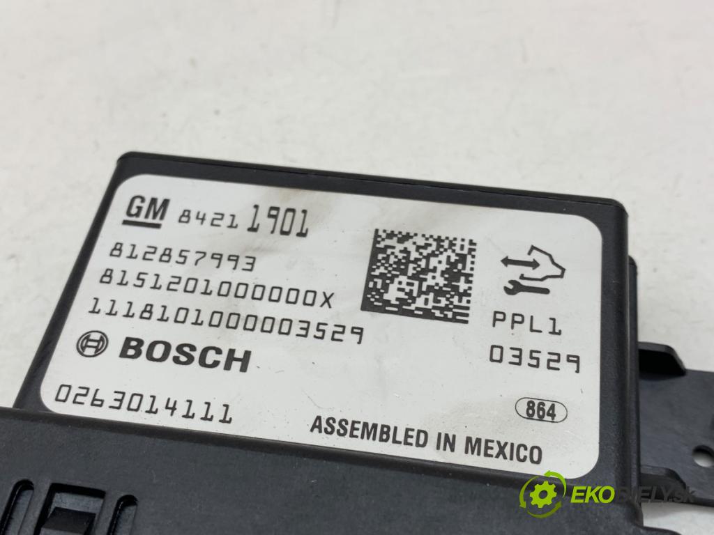 OPEL INSIGNIA B Kombi 2018 121 kW 1.5 (35) 1490 Modul PDC 812857993 (Riadiaca jednotka ostatné)