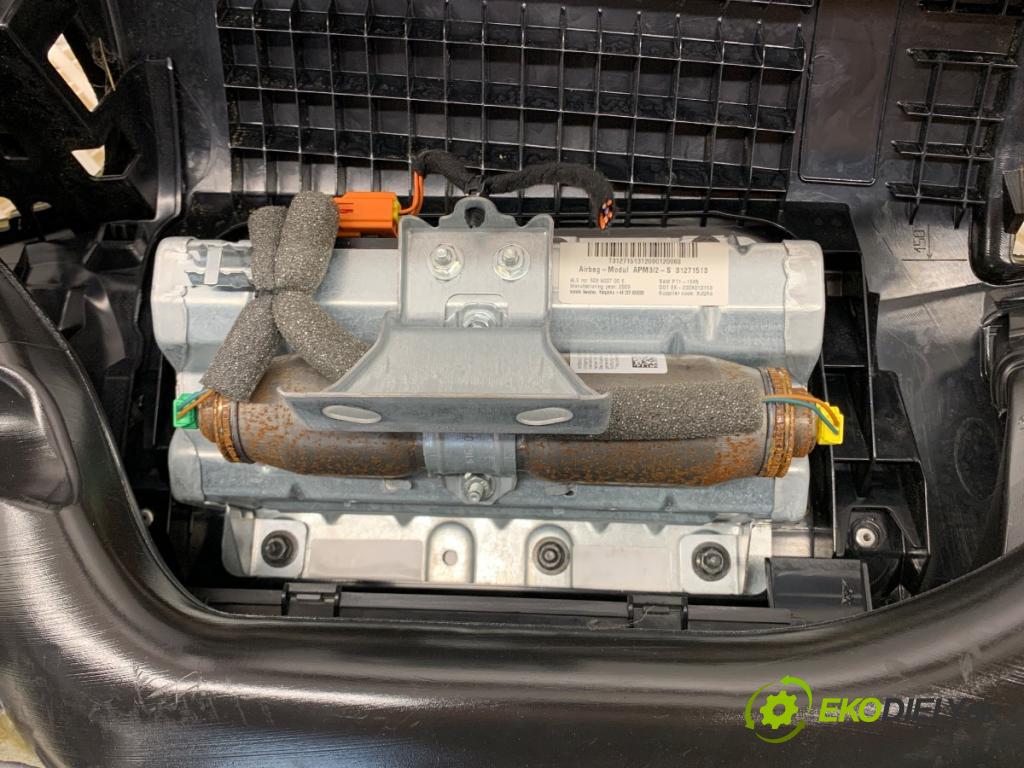 VOLVO XC60 I SUV 2009 136 kW D5 AWD 2400 Palubná doska VANKÚŠ:
