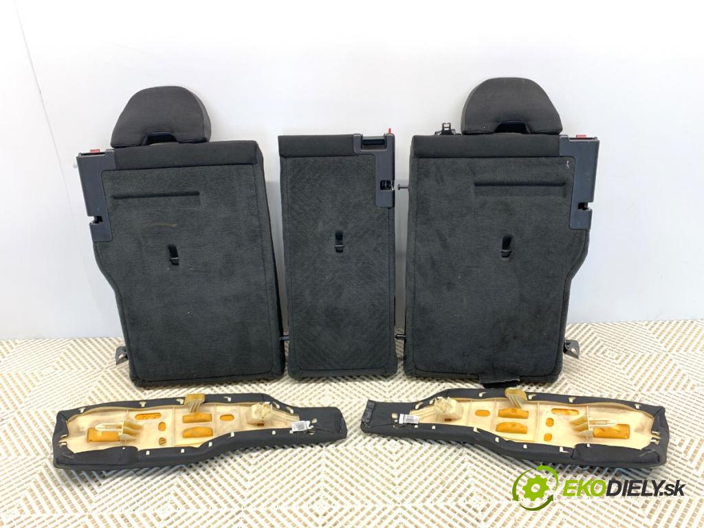 VOLVO XC60 I SUV 2009 136 kW D5 AWD 2400 Sedadlo druhý rad